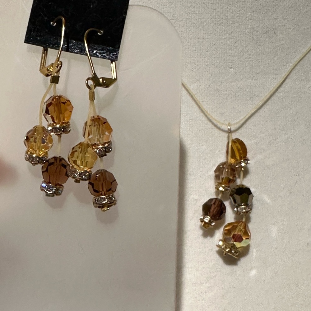 Brand new handmade Swarovski crystal necklace and earrings in brown tones - Picture 3 of 4